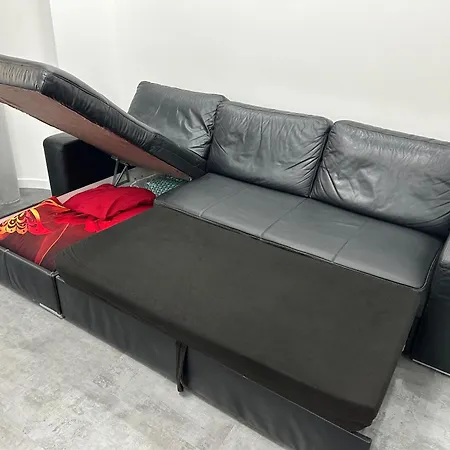 3 Pieces Proche Du Negresco *