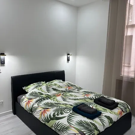 3 Pieces Proche Du Negresco 아파트 *