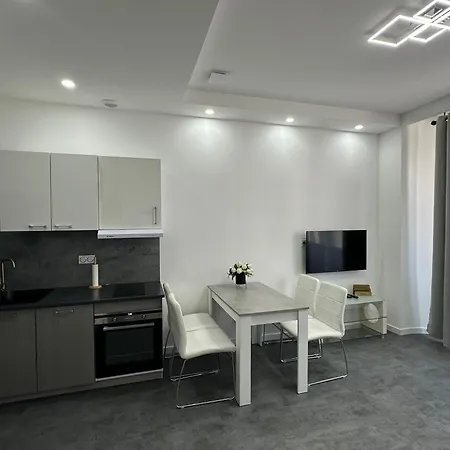 3 Pieces Proche Du Negresco